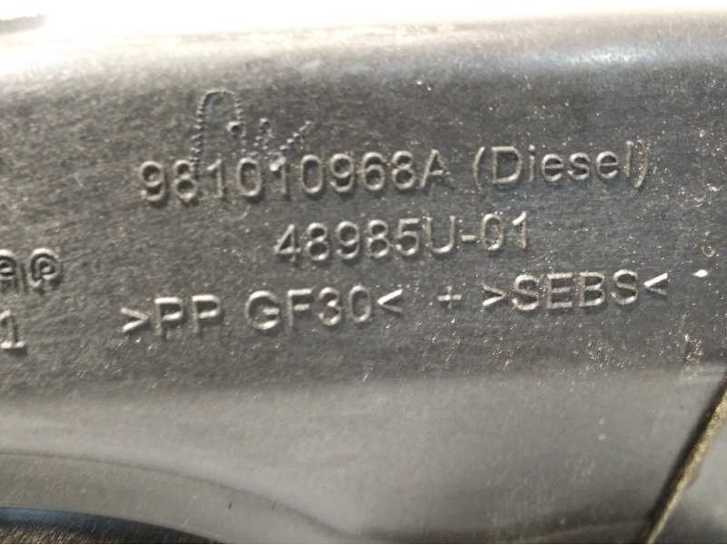 Recambio de tapa exterior combustible para peugeot 3008 gt line referencia OEM IAM 981010968A  