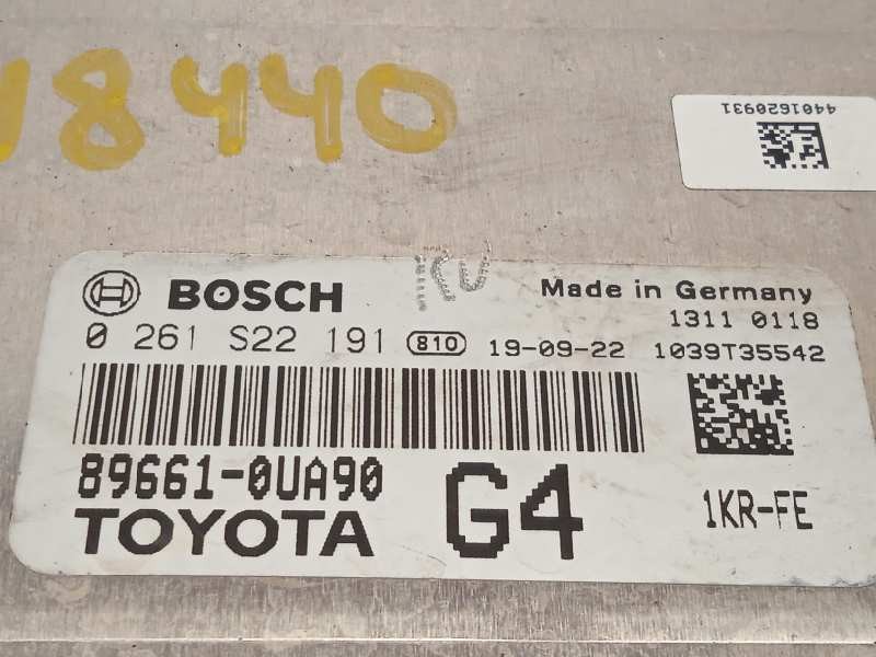 Recambio de centralita motor uce para toyota yaris 1.0 cat referencia OEM IAM 896610UA90  0261S22191