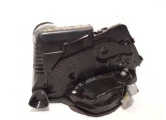 Recambio de cerradura puerta delantera derecha para toyota yaris 1.0 cat referencia OEM IAM 690300D540   2