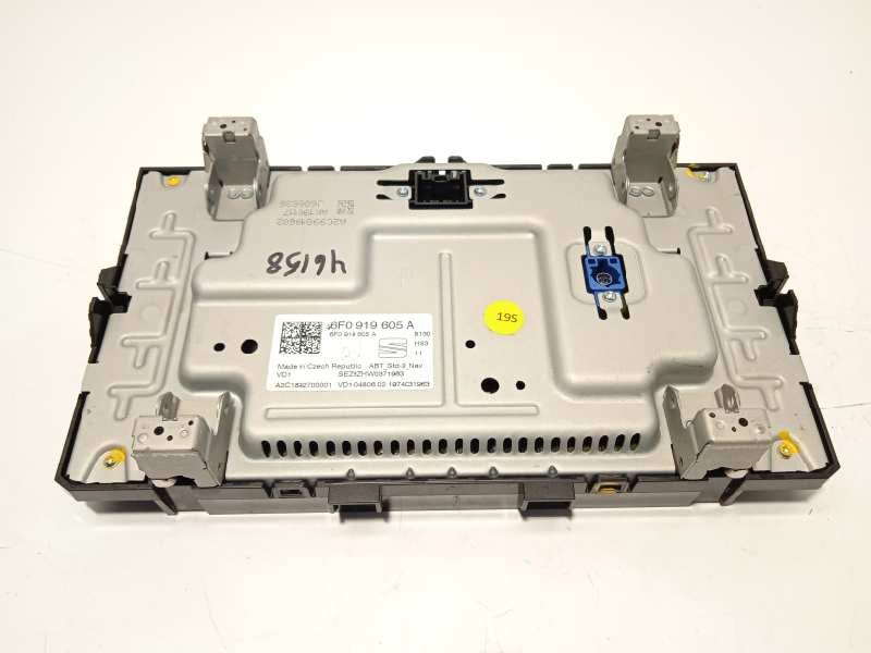 Recambio de pantalla multifuncion para seat ibiza (kj1) style referencia OEM IAM 6F0919605A  A2C18992700001