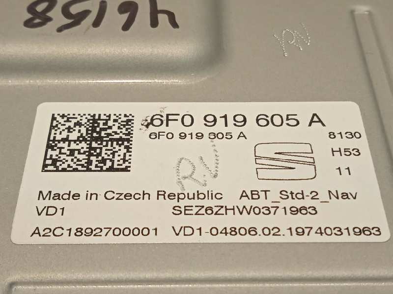 Recambio de pantalla multifuncion para seat ibiza (kj1) style referencia OEM IAM 6F0919605A  A2C18992700001