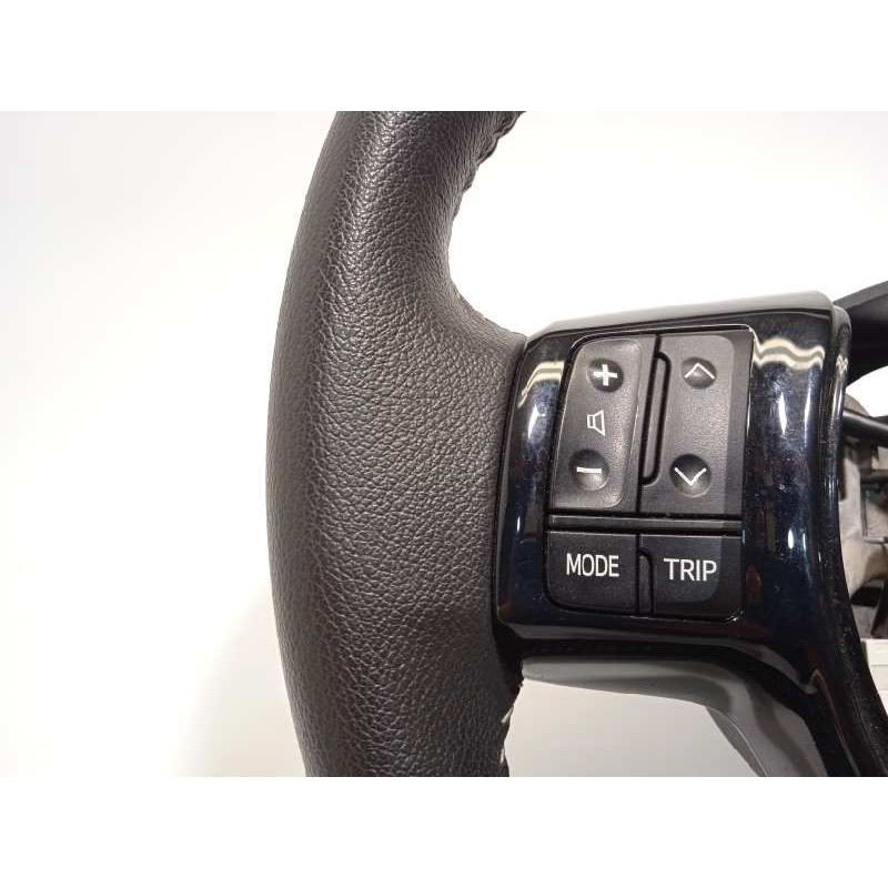 Recambio de volante para toyota yaris 1.0 cat referencia OEM IAM 451000D49024  451020D30024