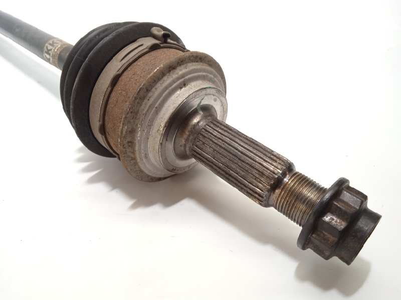 Recambio de transmision delantera derecha para toyota yaris 1.0 cat referencia OEM IAM 43100D650  