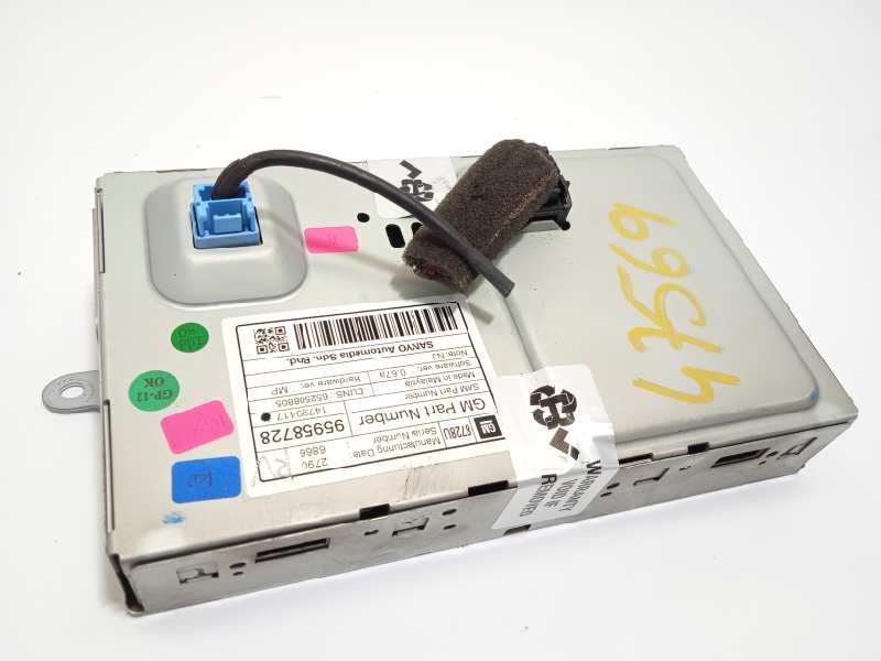 Recambio de pantalla multifuncion para chevrolet orlando 2.0 diesel cat referencia OEM IAM 95958728  