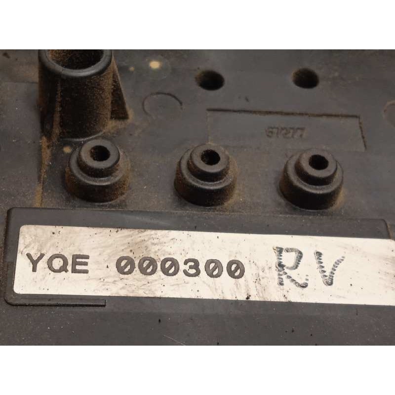 Recambio de caja reles / fusibles para land rover discovery (lt) 2.5 turbodiesel referencia OEM IAM YQE000300  