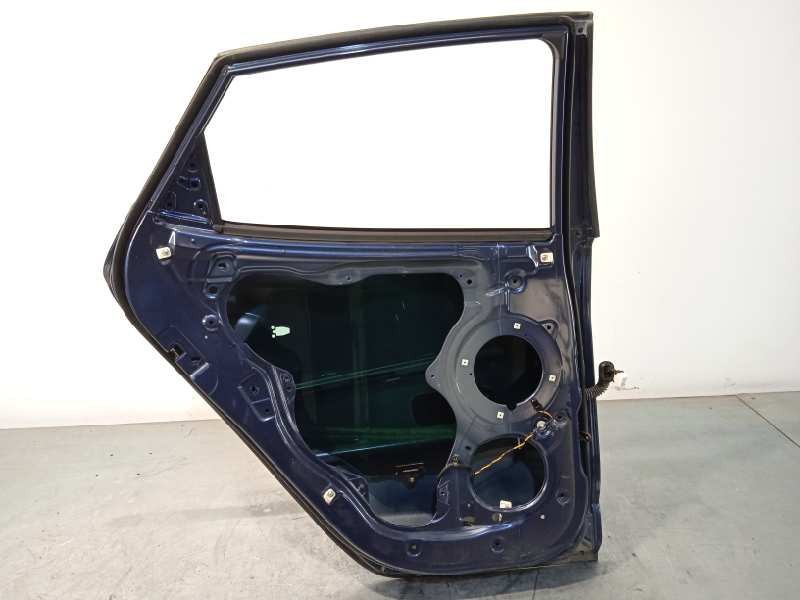 Recambio de puerta trasera izquierda para hyundai ix35 2.0 crdi cat referencia OEM IAM 770032Y000  