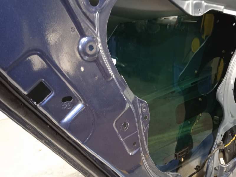 Recambio de puerta trasera izquierda para hyundai ix35 2.0 crdi cat referencia OEM IAM 770032Y000  