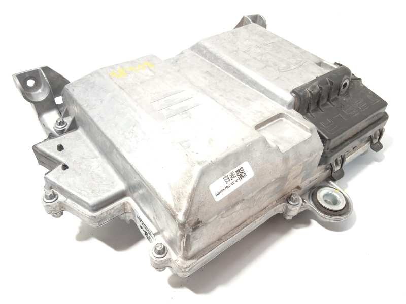 Recambio de modulo electronico para tesla model 3 referencia OEM IAM 110033400E  