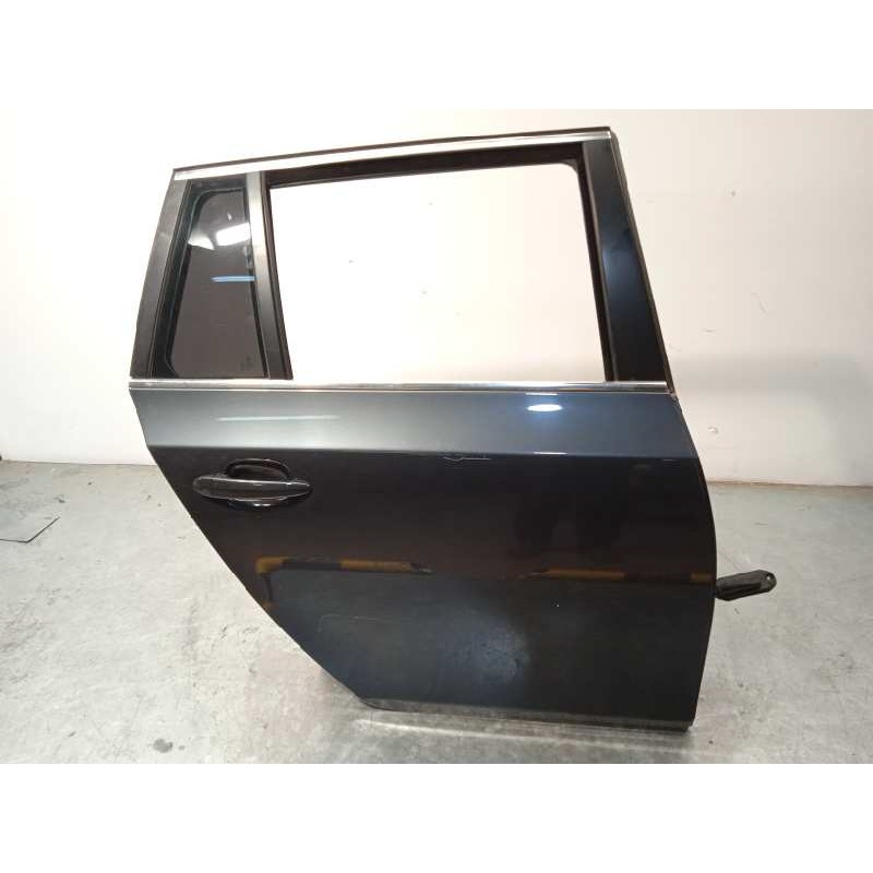 Recambio de puerta trasera derecha para bmw serie 5 touring (e61) 520d referencia OEM IAM 41525A2A368  