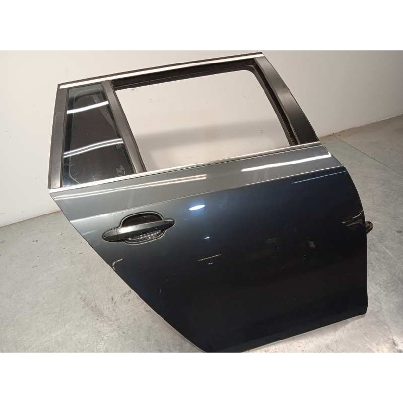 Recambio de puerta trasera derecha para bmw serie 5 touring (e61) 520d referencia OEM IAM 41525A2A368  