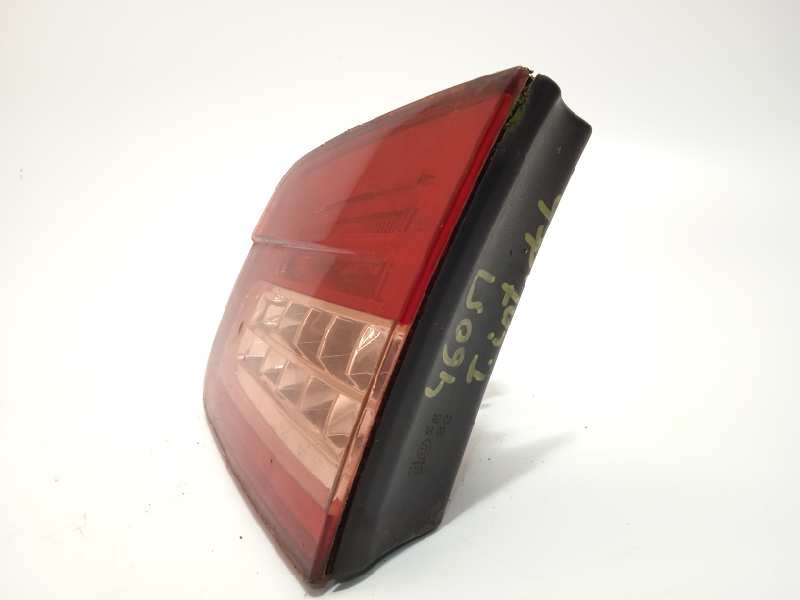 Recambio de piloto trasero derecho interior para citroën c5 berlina premier referencia OEM IAM 9687582980  