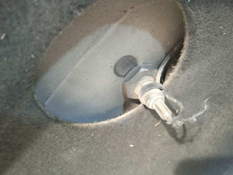 Recambio de capot para land rover discovery (lt) 2.5 turbodiesel referencia OEM IAM BKA700040  