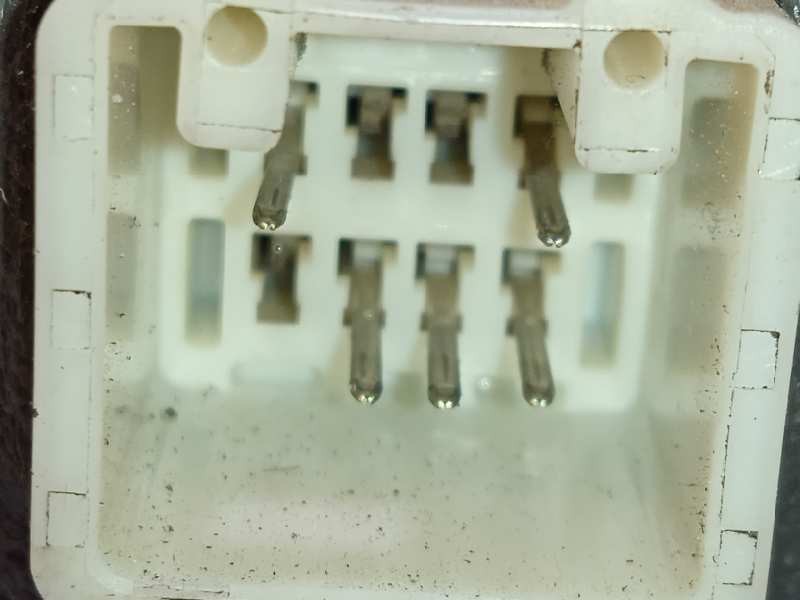 Recambio de retrovisor derecho para mazda 2 berlina (dy) 1.4 cat referencia OEM IAM 3M7117E714AC  DD216912ZB