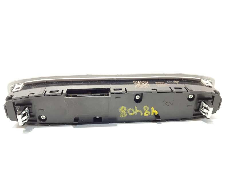 Recambio de luz interior para tesla model 3 referencia OEM IAM 109257400C  