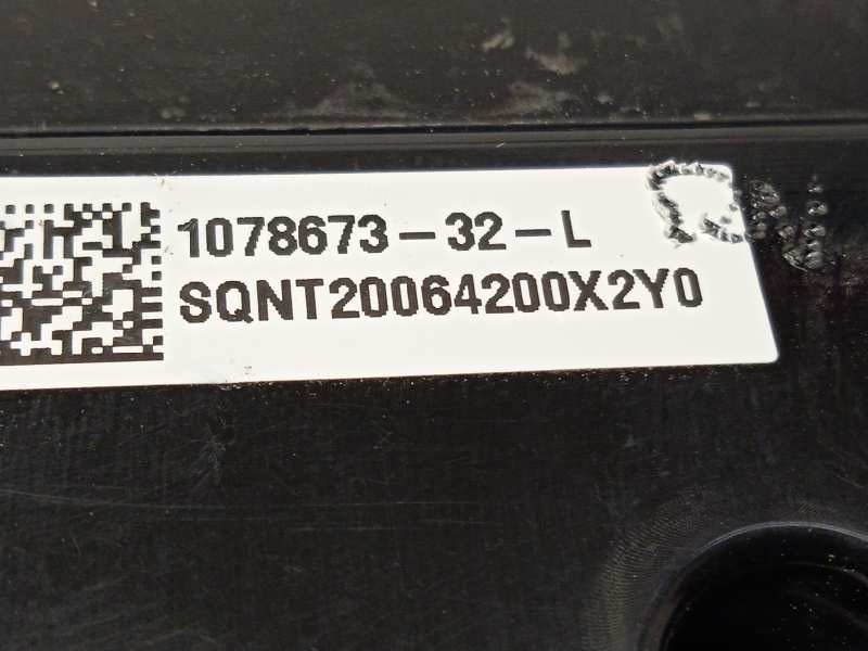 Recambio de caja reles / fusibles para tesla model 3 referencia OEM IAM 107867332L  