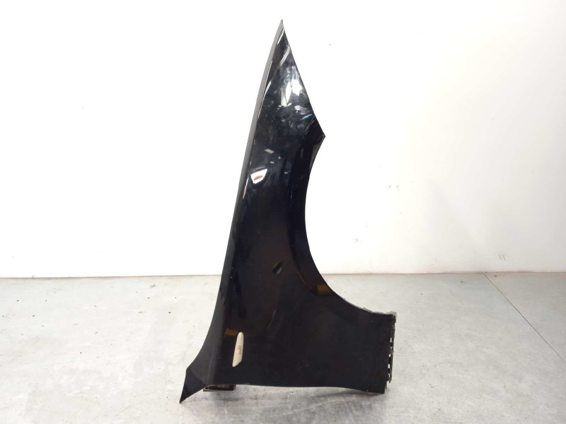 Recambio de aleta delantera derecha para bmw serie 1 berlina (e81/e87) 118d referencia OEM IAM 41357133228  