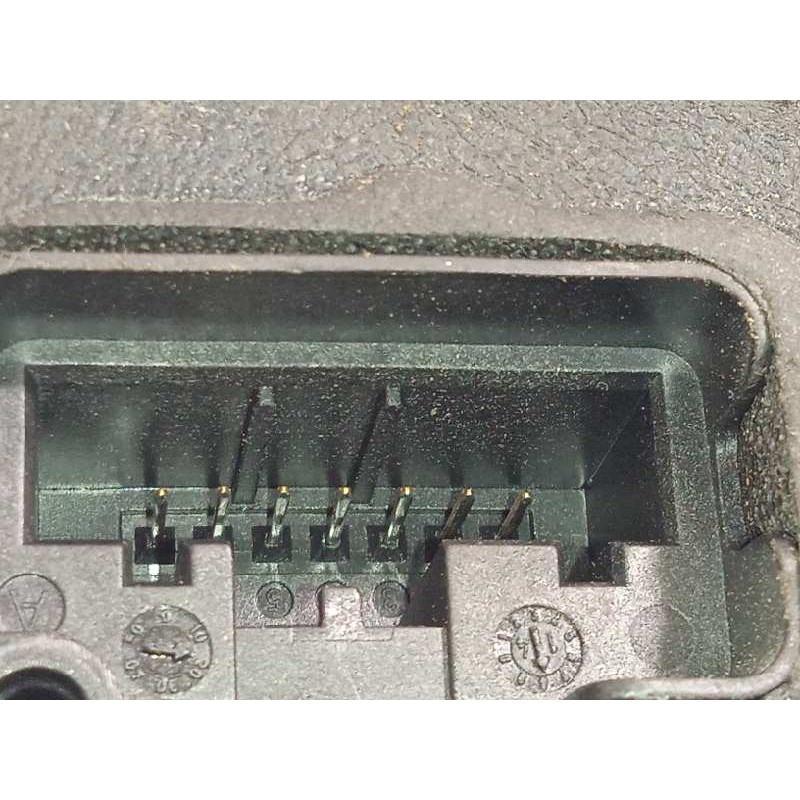 Recambio de cerradura puerta delantera derecha para skoda yeti 1.2 tsi referencia OEM IAM 5E1837016A  