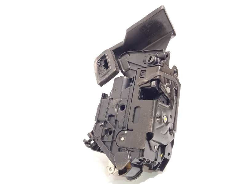 Recambio de cerradura puerta trasera derecha para skoda yeti 1.2 tsi referencia OEM IAM 5E0839016A  