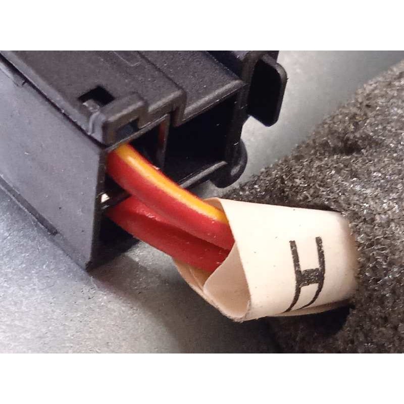 Recambio de elevalunas trasero derecho para skoda yeti 1.2 tsi referencia OEM IAM 5L0959812A  5L0839402B