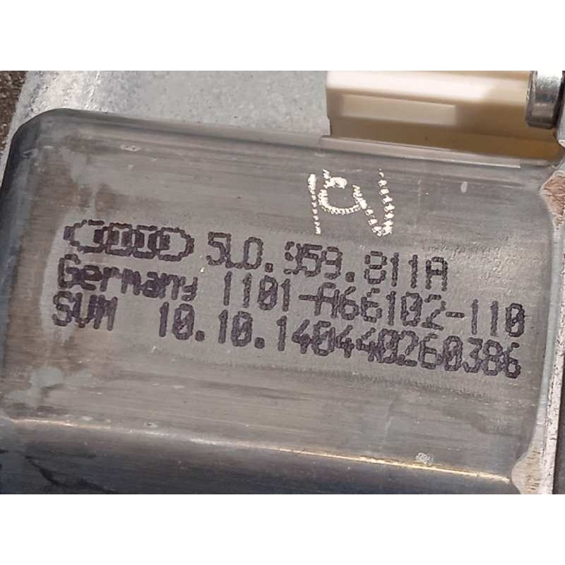 Recambio de elevalunas trasero izquierdo para skoda yeti 1.2 tsi referencia OEM IAM 5L0839401B  5L0959811A