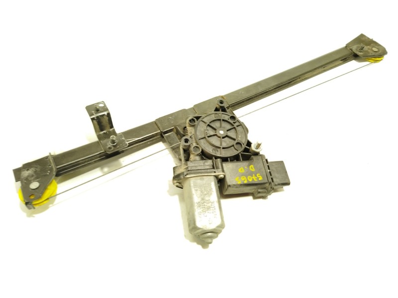 ELEVALUNAS DELANTERO DERECHO 1368921080 