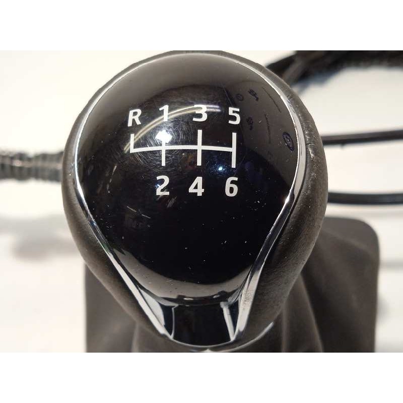 Recambio de palanca cambio para seat arona fr referencia OEM IAM 2Q0711049K  