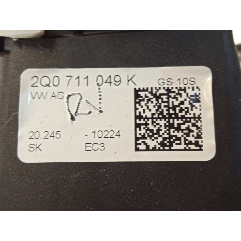 Recambio de palanca cambio para seat arona fr referencia OEM IAM 2Q0711049K  