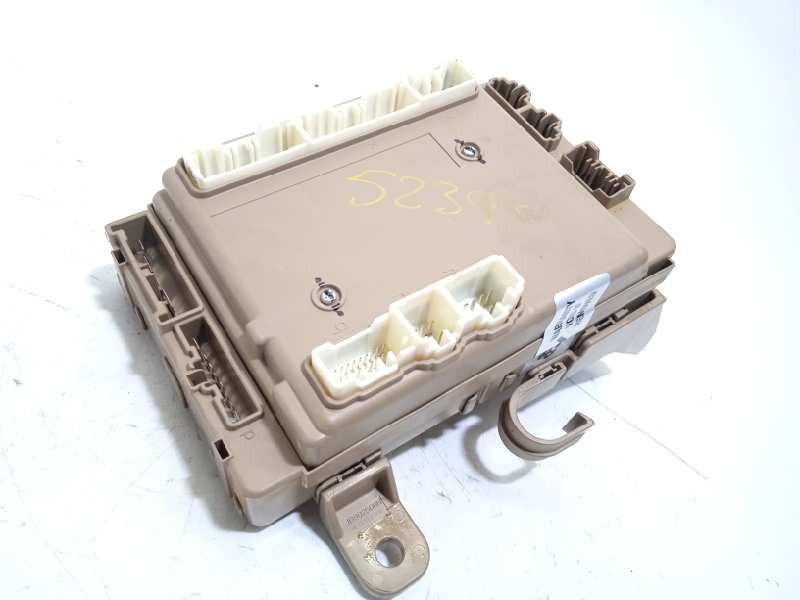 Recambio de caja reles / fusibles para subaru xv (g5) 1.6 cat referencia OEM IAM 82201FL750  