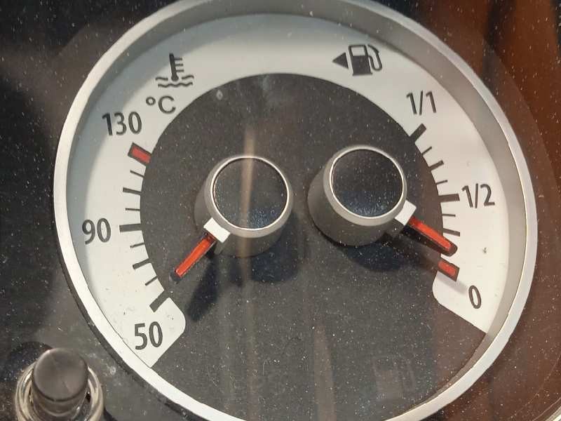 Recambio de cuadro instrumentos para kia cee´d 1.6 crdi cat referencia OEM IAM 940031H270  