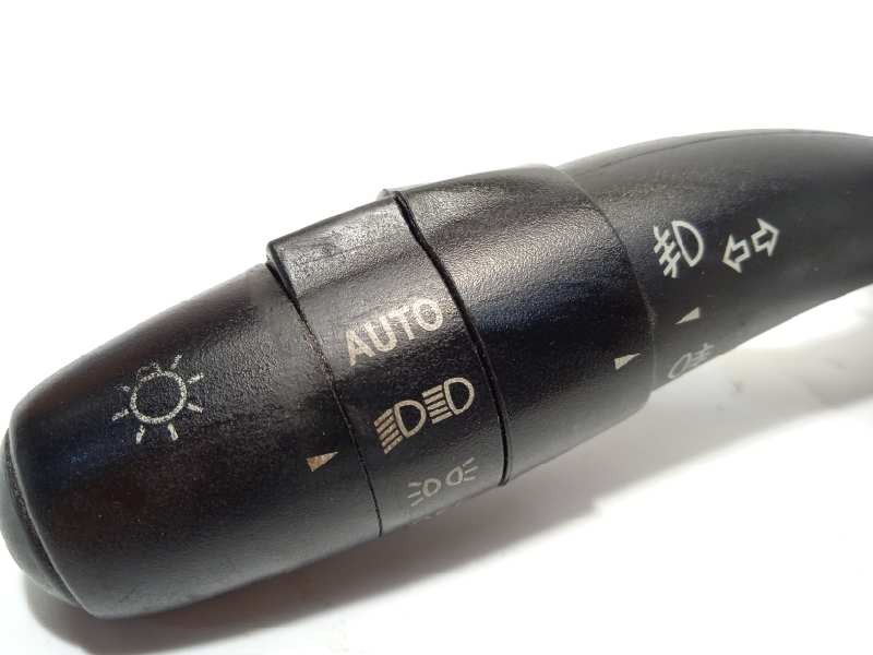 Recambio de mando luces para kia cee´d 1.6 crdi cat referencia OEM IAM 934101H400  