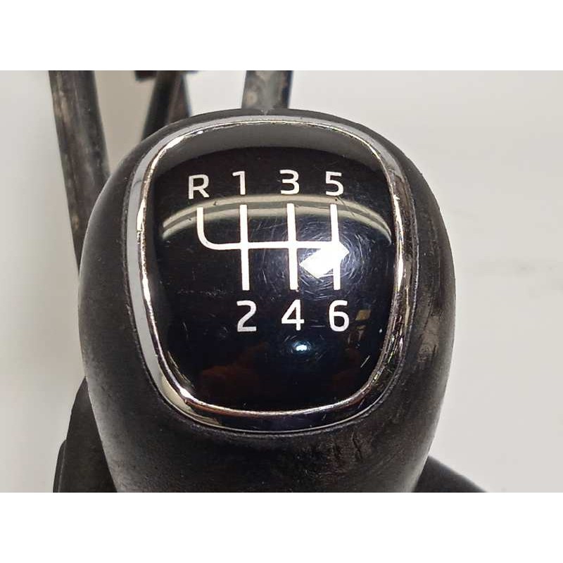 Recambio de palanca cambio para skoda yeti 1.2 tsi referencia OEM IAM 5K0711049C 1K0711091A 1Q0711265B