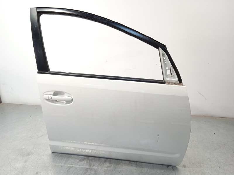 Recambio de puerta delantera derecha para toyota prius (nhw20) 1.5 cat referencia OEM IAM 6700147040  