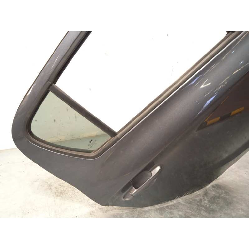 Recambio de puerta trasera derecha para hyundai i20 1.2 16v cat referencia OEM IAM 770044P000  