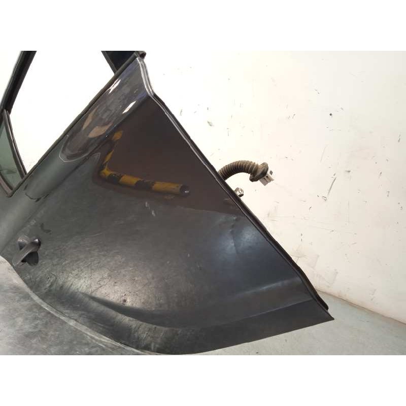 Recambio de puerta trasera derecha para hyundai i20 1.2 16v cat referencia OEM IAM 770044P000  