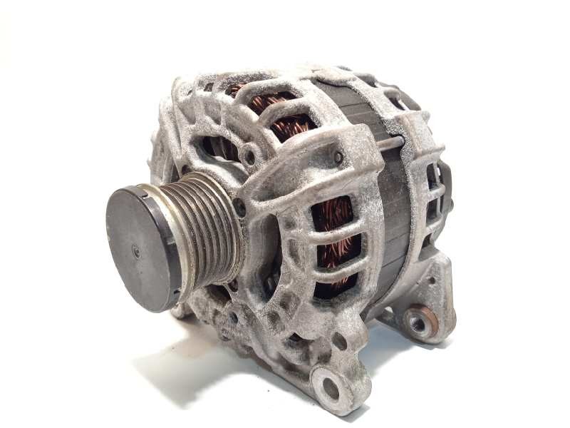 Recambio de alternador para volkswagen polo (6c1) trendline bluemotion referencia OEM IAM 04C903023C  F000BL0802