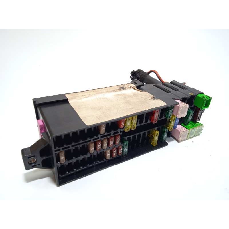 Recambio de caja reles / fusibles para volkswagen polo (6c1) trendline bluemotion referencia OEM IAM 6C1971012A  