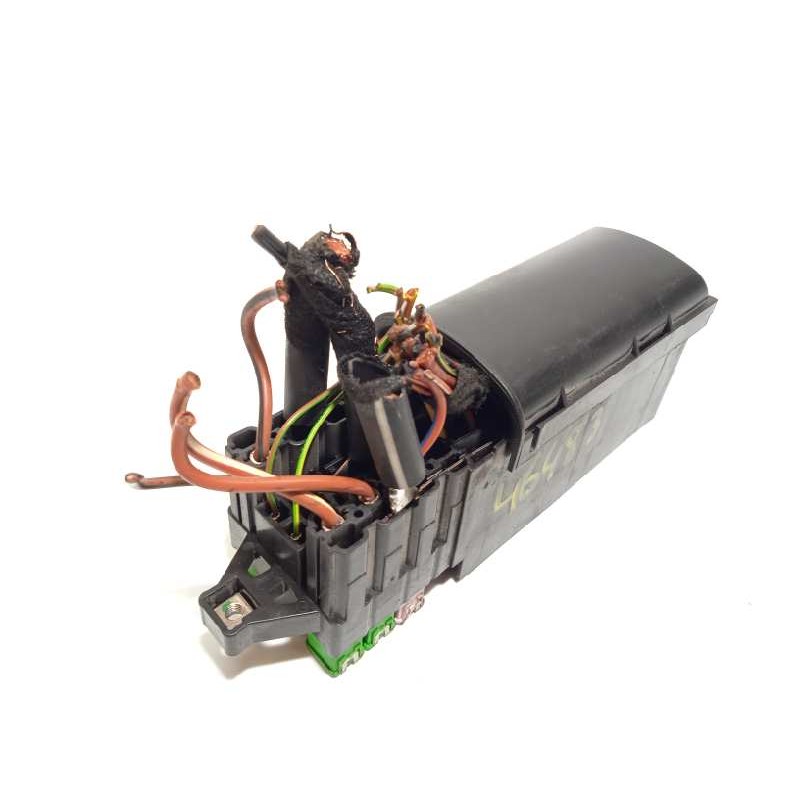 Recambio de caja reles / fusibles para volkswagen polo (6c1) trendline bluemotion referencia OEM IAM 6C1971012A  