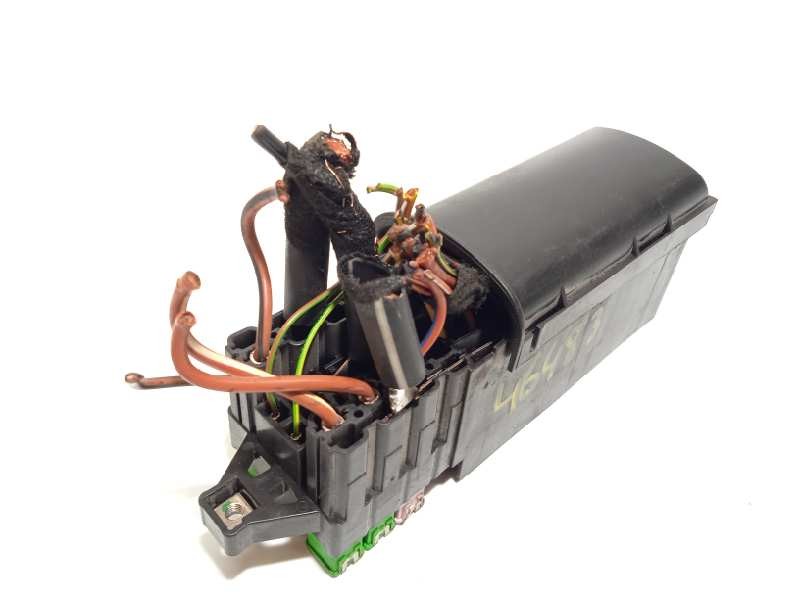 Recambio de caja reles / fusibles para volkswagen polo (6c1) trendline bluemotion referencia OEM IAM 6C1971012A  