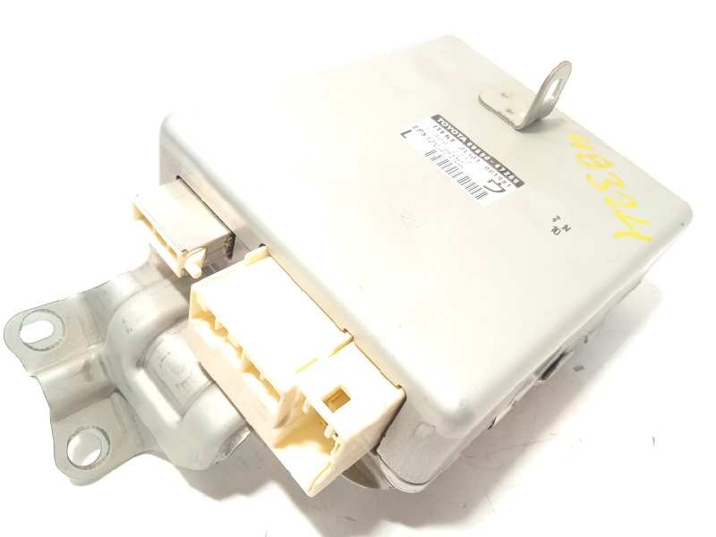 Recambio de centralita direccion para toyota prius (nhw30) plug-in hybrid advance referencia OEM IAM 8965047260 JL501001981 1129