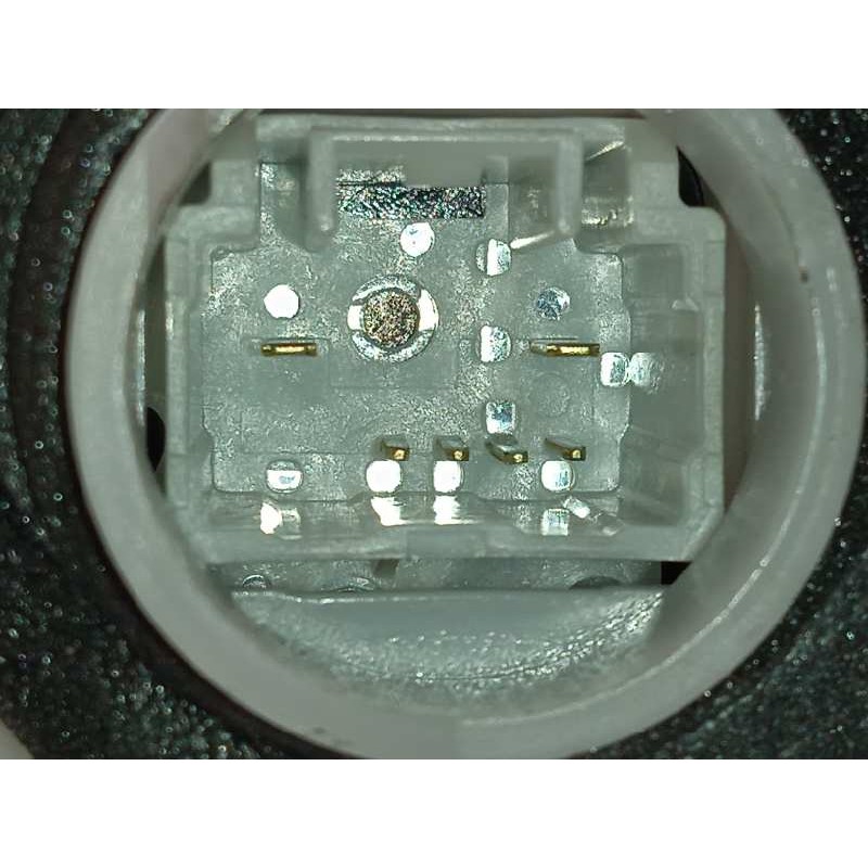 Recambio de cerradura puerta delantera derecha para toyota yaris active referencia OEM IAM 690300D320  