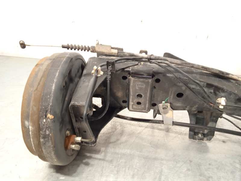 Recambio de puente trasero para nissan nv 200 (m20) 1.5 dci cat referencia OEM IAM 43010BJ00A  43010BJ00B