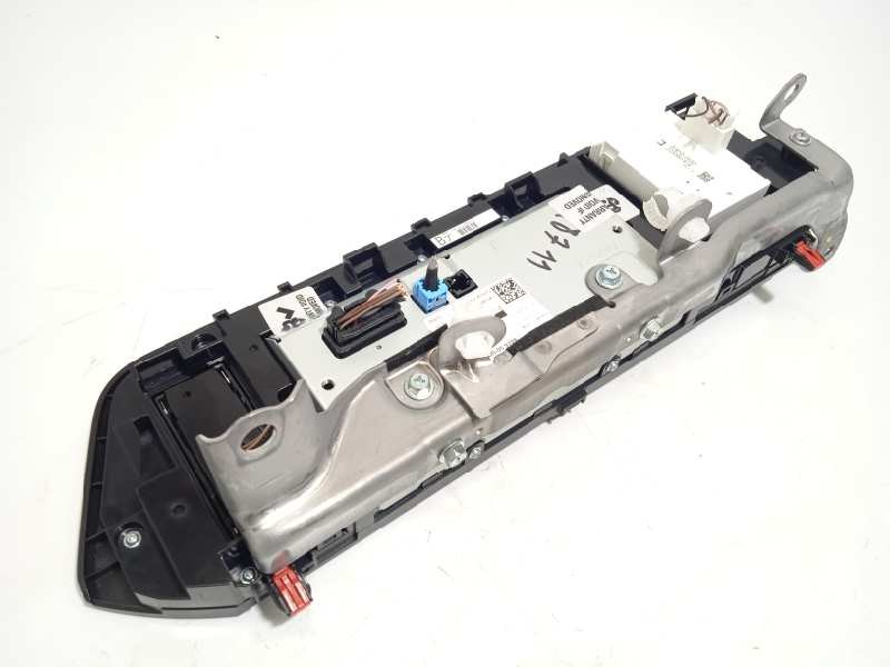 Recambio de pantalla multifuncion para lexus ux (za10) referencia OEM IAM 8611076070  