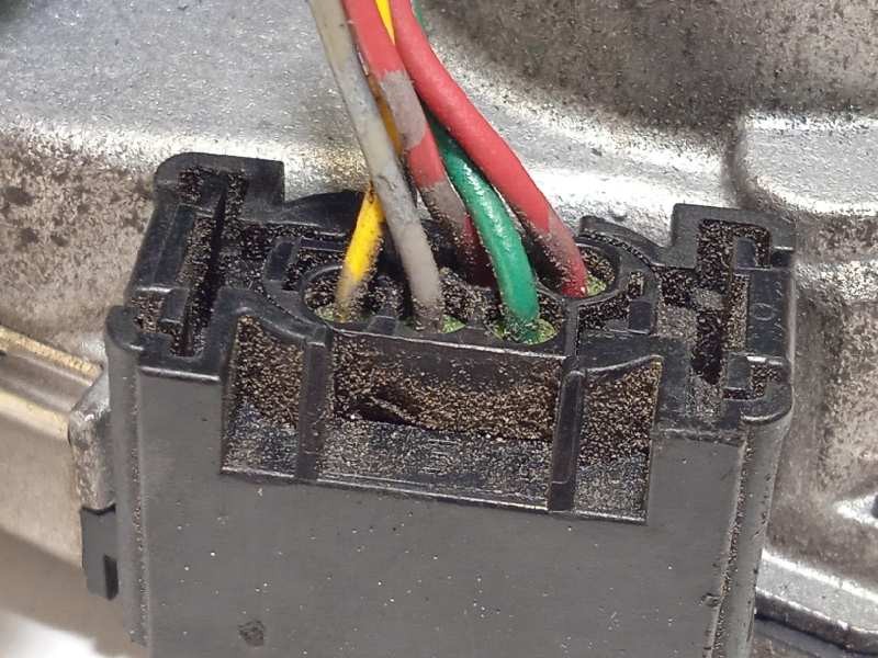 Recambio de caja mariposa para toyota yaris active referencia OEM IAM 220300Q020  0280750481