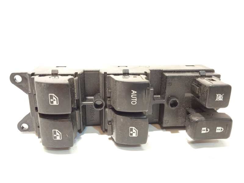 Recambio de mando elevalunas delantero izquierdo para mitsubishi outlander (gf0) motion 4wd referencia OEM IAM 8608A347  