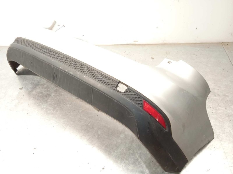 Recambio de paragolpes trasero para ford focus lim. (cb8) trend referencia OEM IAM 1852397  BM51A17906AHXWAA