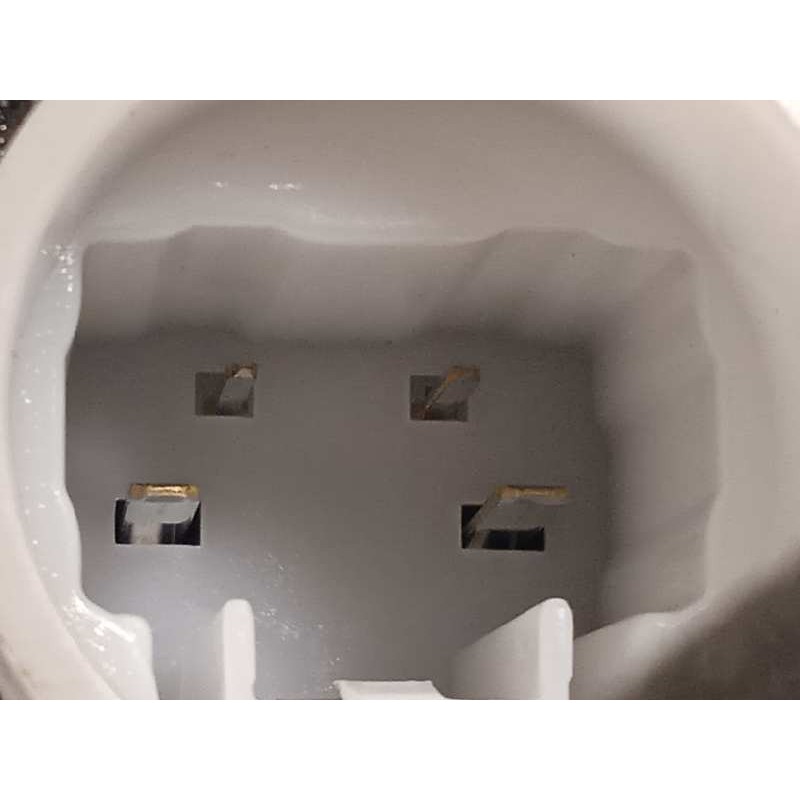 Recambio de cerradura puerta trasera derecha para toyota prius (zvw50) basis referencia OEM IAM 6905052250  