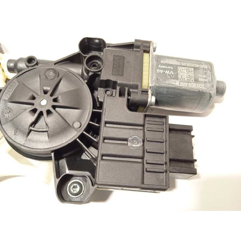 Recambio de elevalunas delantero derecho para volkswagen polo 1.0 tsi referencia OEM IAM 2G4837462B  2Q1959406B