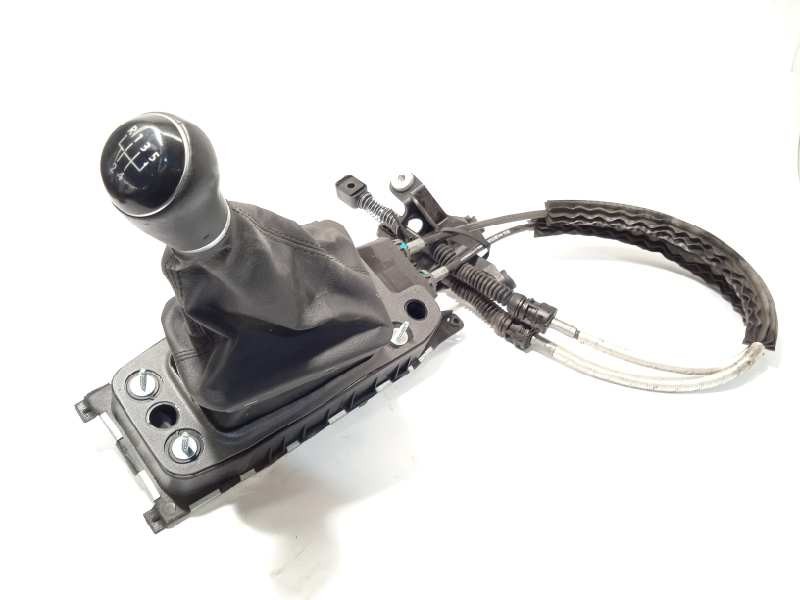 Recambio de palanca cambio para volkswagen polo 1.0 tsi referencia OEM IAM 2Q0711049J  