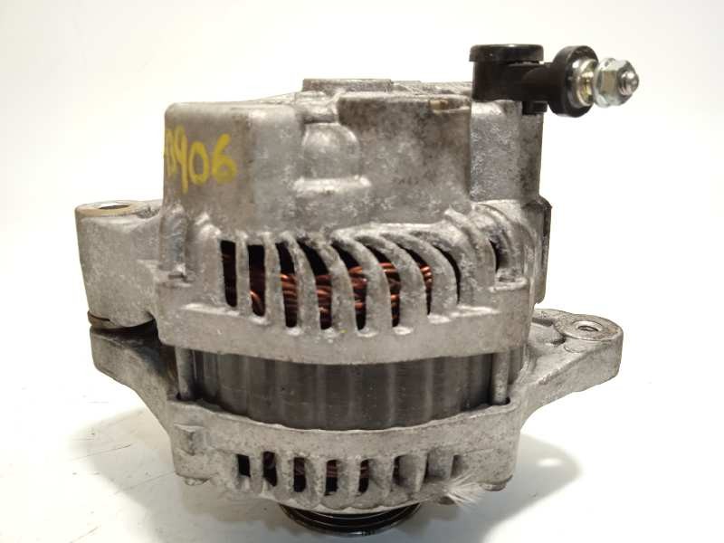 Recambio de alternador para suzuki swift azg (nz) glx referencia OEM IAM 3140085L02  