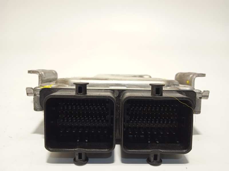 Recambio de centralita motor uce para suzuki swift azg (nz) glx referencia OEM IAM 3391069L01  0261S07288